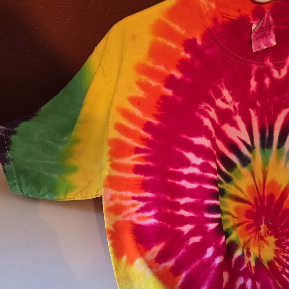 Vintage Vibrant Tie-Dye Shirt - Picture 3 of 4